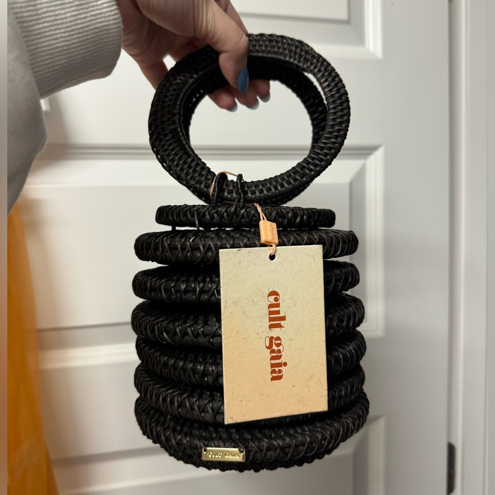 NWT Cult Gaia Yasmin’s rattan bag, black